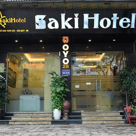Oyo 210 Saki Hotel Hanoi Buitenkant foto