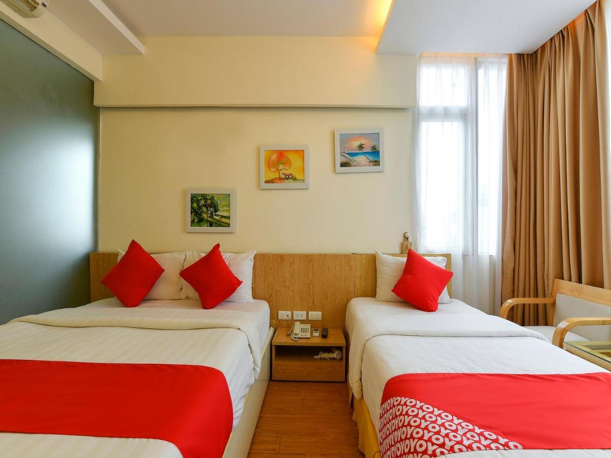 Oyo 210 Saki Hotel Hanoi Buitenkant foto
