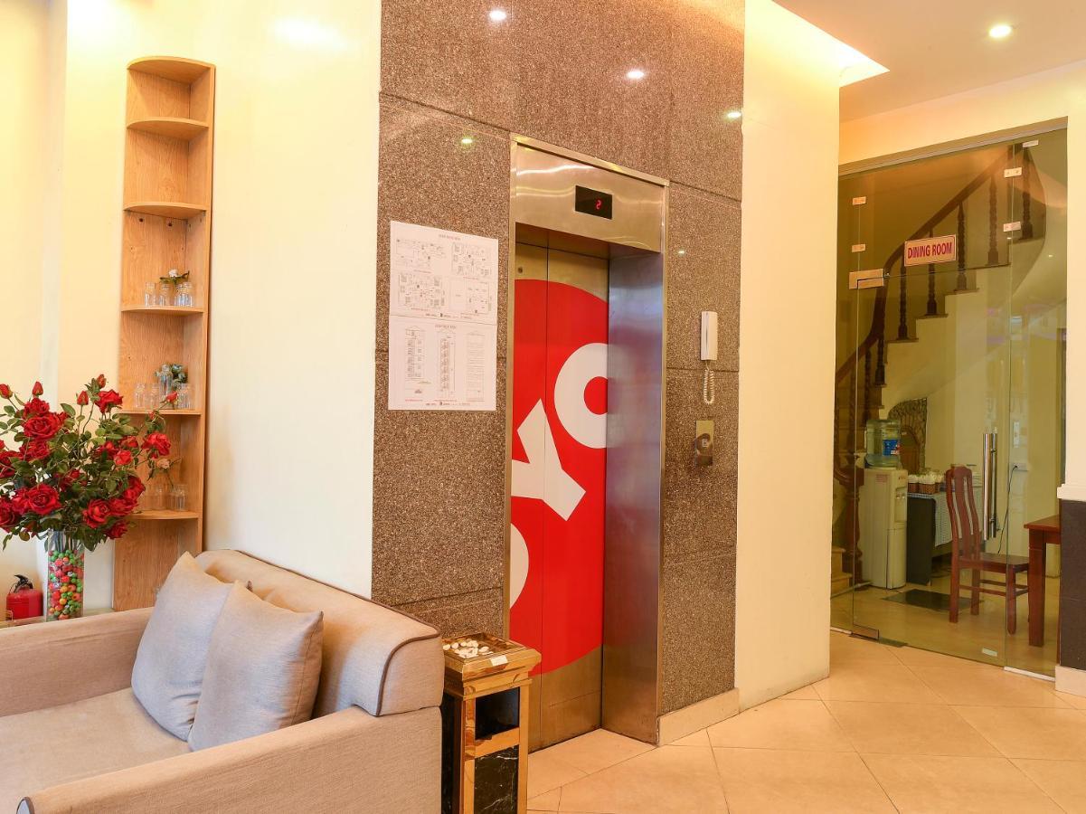 Oyo 210 Saki Hotel Hanoi Buitenkant foto