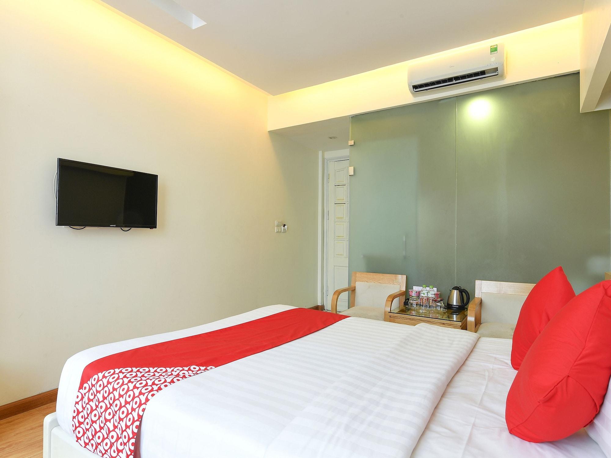 Oyo 210 Saki Hotel Hanoi Buitenkant foto