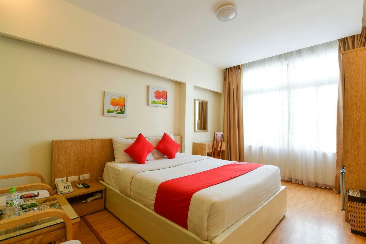 Oyo 210 Saki Hotel Hanoi Buitenkant foto