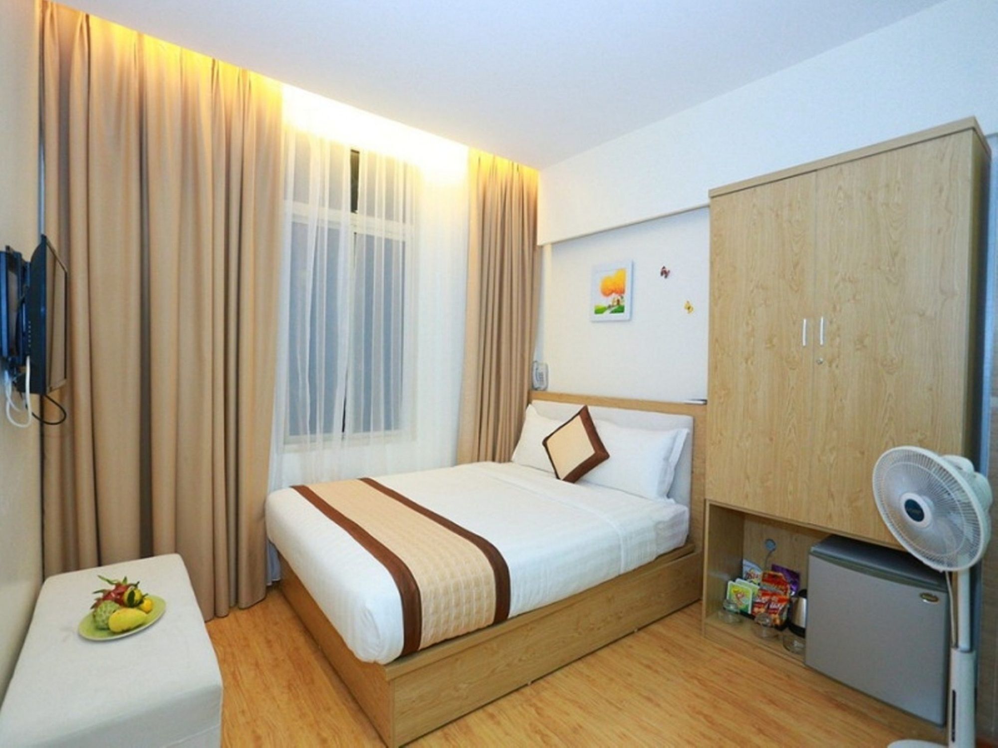 Oyo 210 Saki Hotel Hanoi Buitenkant foto